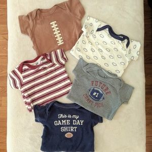 2/$6❤️Hudson Baby Game Day Onesie Matching Set
